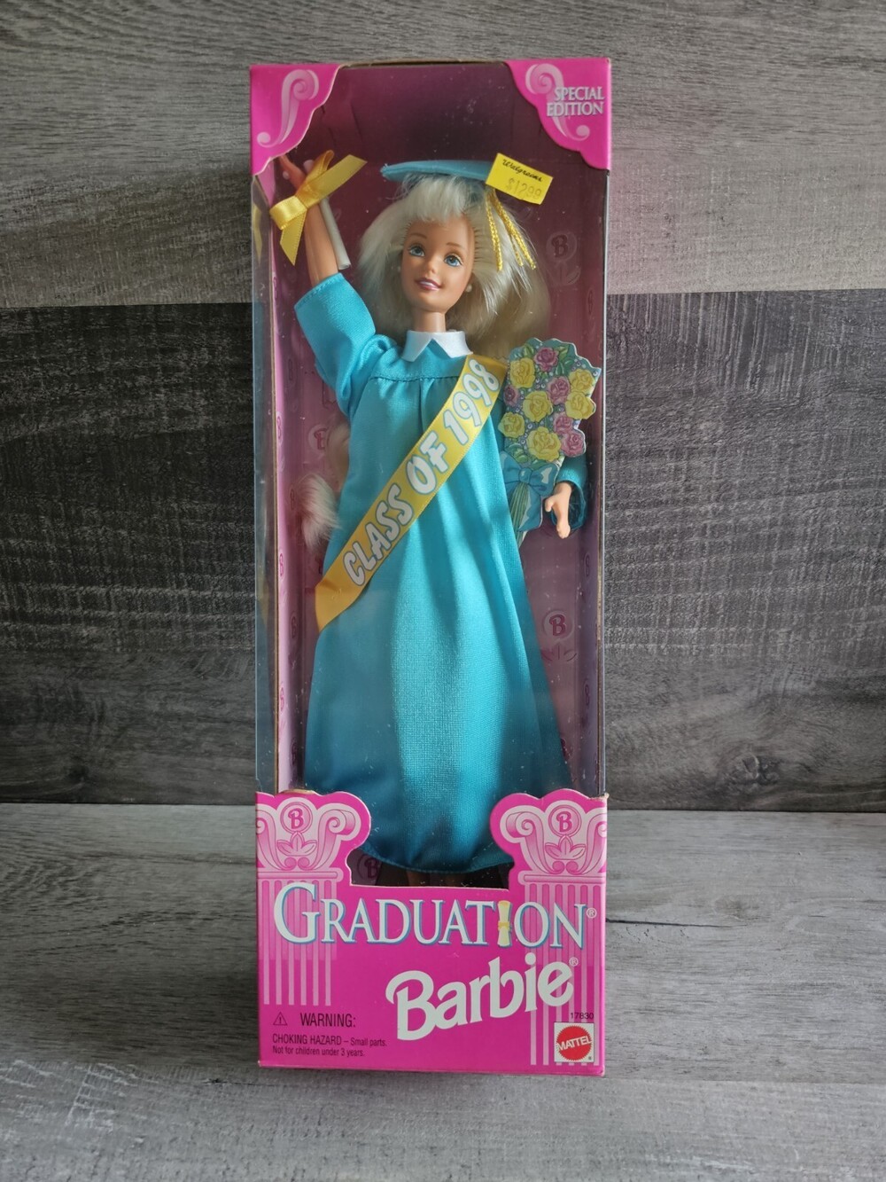 Vintage Barbie Graduation Doll Class of 1998 Special Edition Mattel #17830
